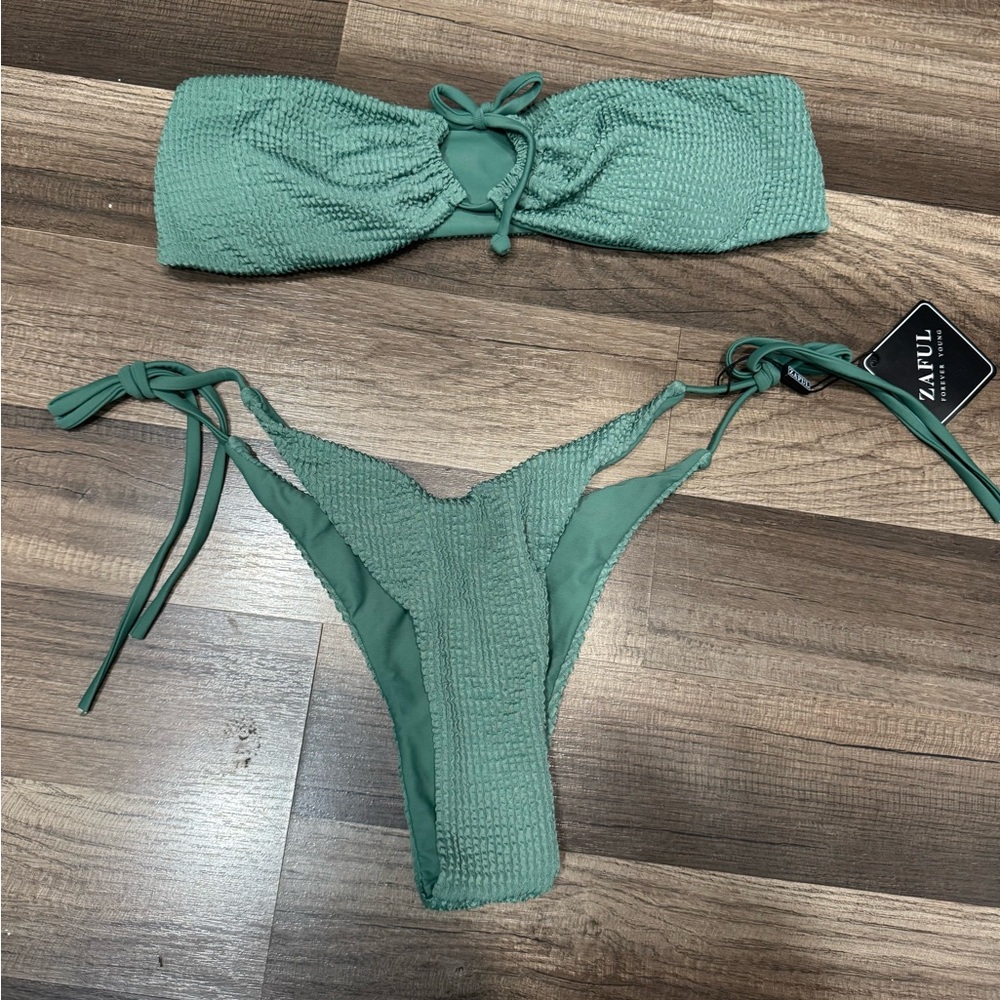 Zaful Green Textured Bikini Set